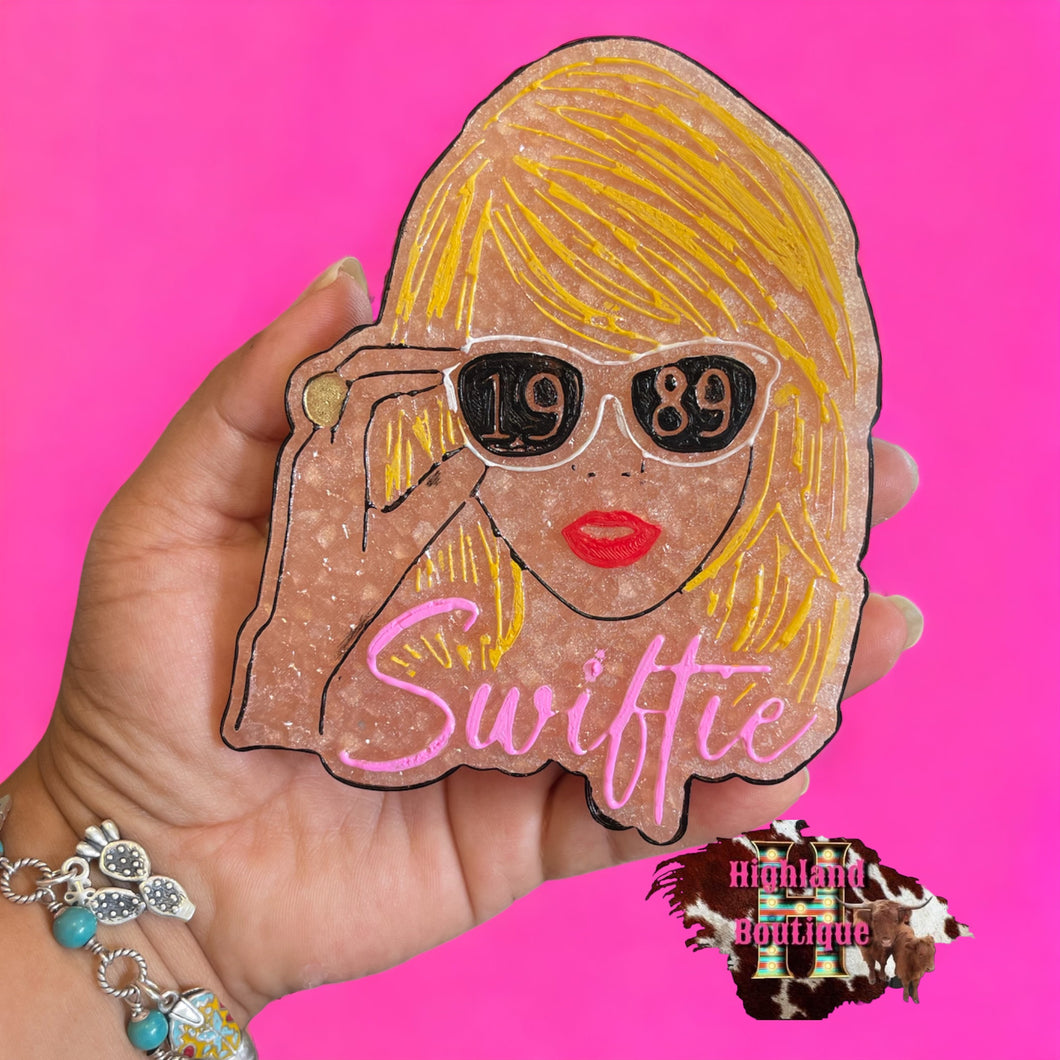 SWIFTIE FRESHIE (PINK SCENT)