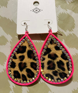 HOT PINK LEOPARD EARRINGS