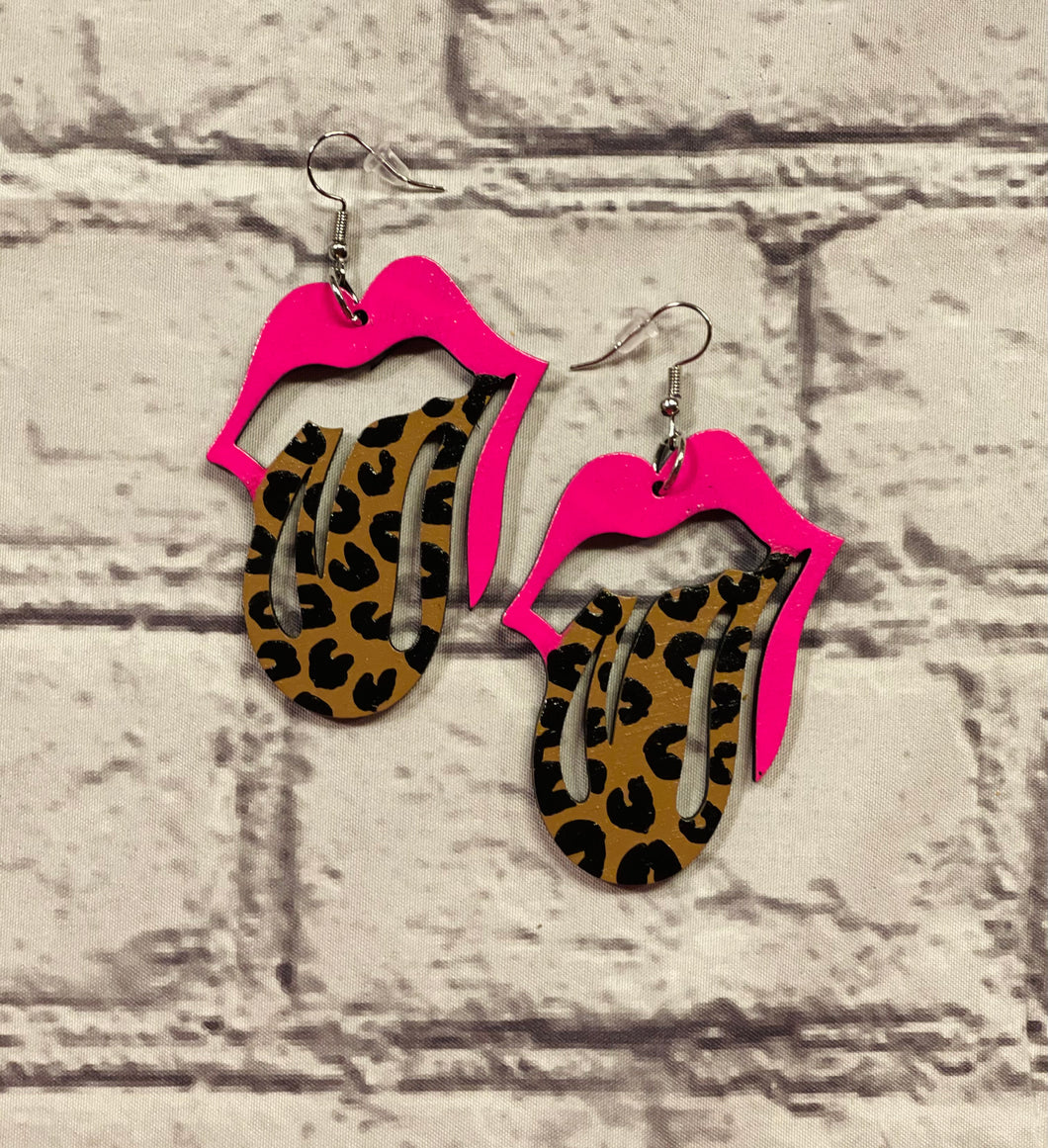 WILD CHILD EARRINGS (hot pink)